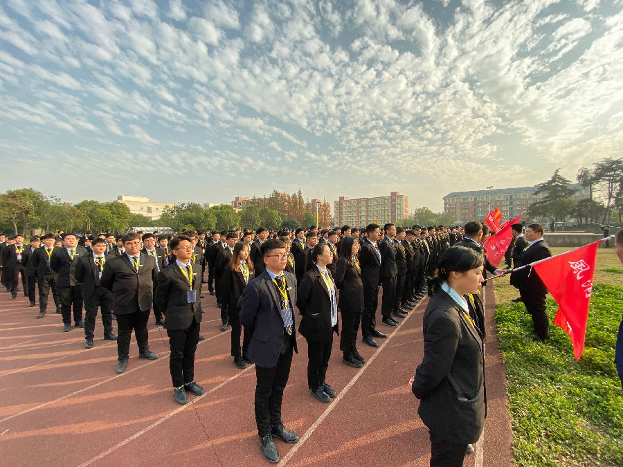 八维学校前沿IT技术培训强增进学子职场高端就业