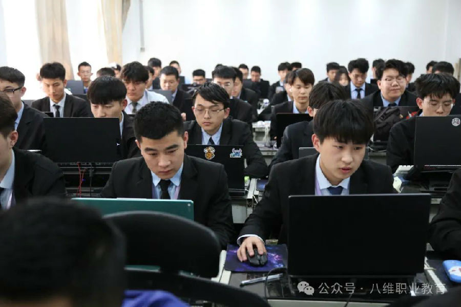 江苏宿迁八维教育引领数字化技术新风尚塑造未来技能精英
