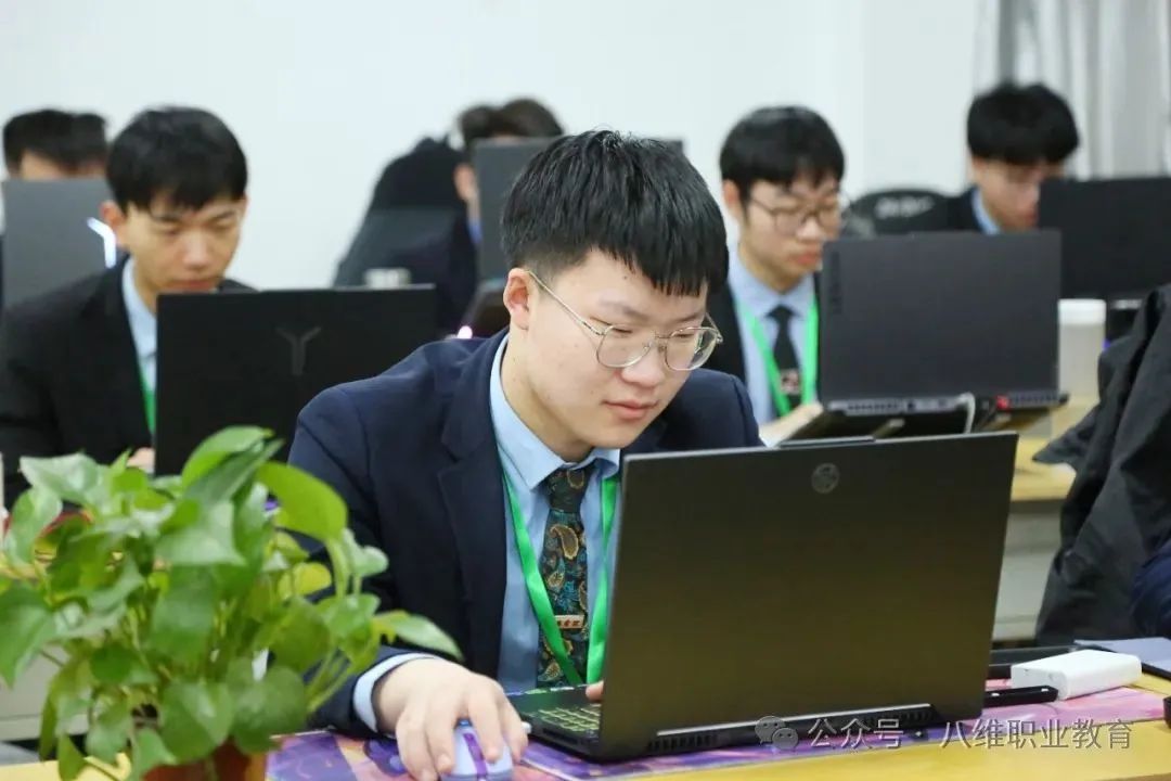 江苏宿迁八维学校解锁软件测试技能打造未来测试精英的摇篮