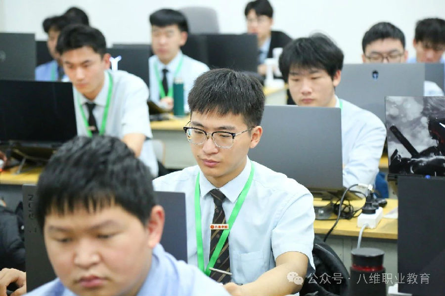 八维职业学校深耕职业教育领域领航者助力学子技能成才