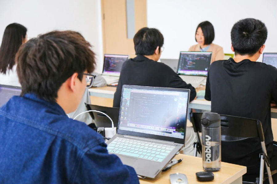 北京八维信息集团永丰智慧谷校区正式启用