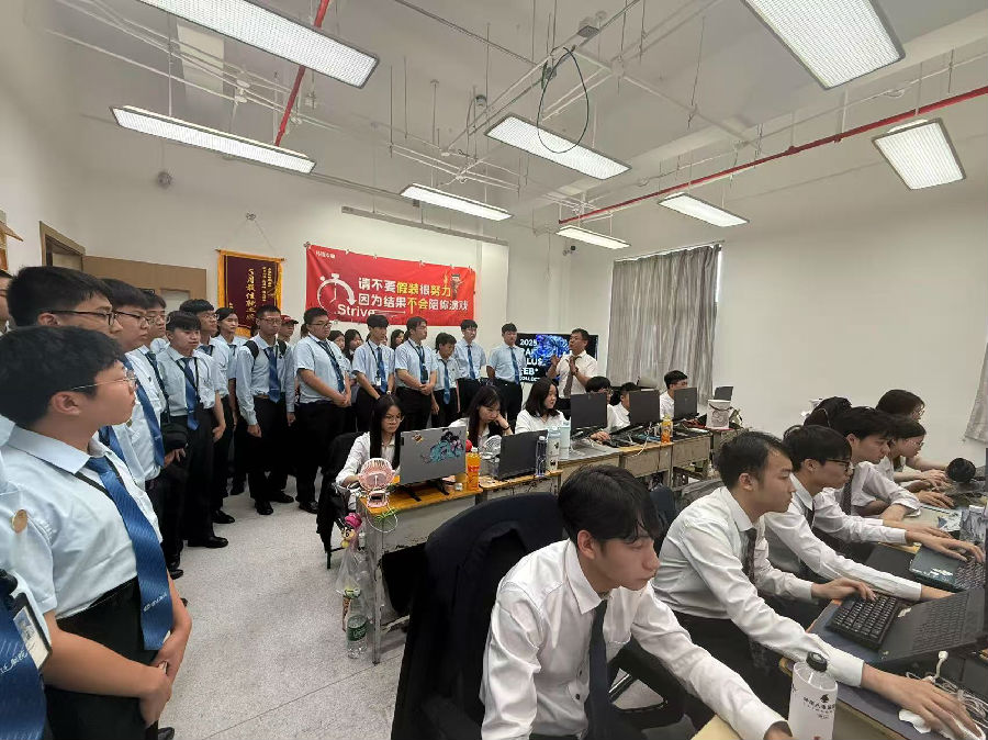 八维职业学校大数据专业风采绽放引领科技潮流解锁就业薪动力