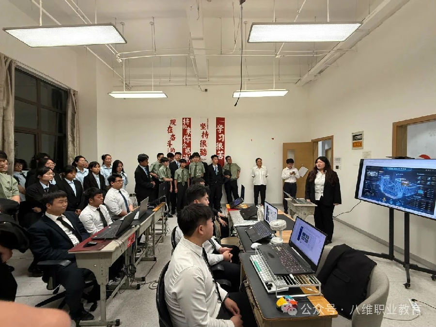 ‌八维职业学校人工智能领域的炫酷先锋解锁未来科技的无限可能