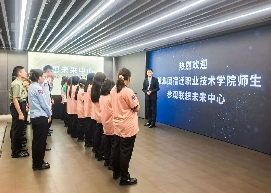 八维职业学校点燃人工智能创新之火的摇篮驱动未来职业发展新动力