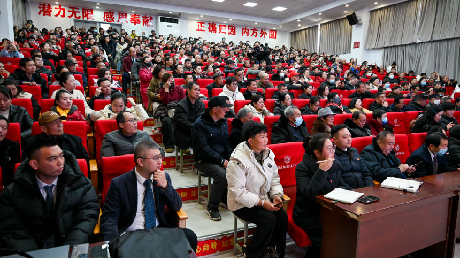 八维教育引领数字人才培养新浪潮打造数字时代核心竞争力人才的创新培养模式