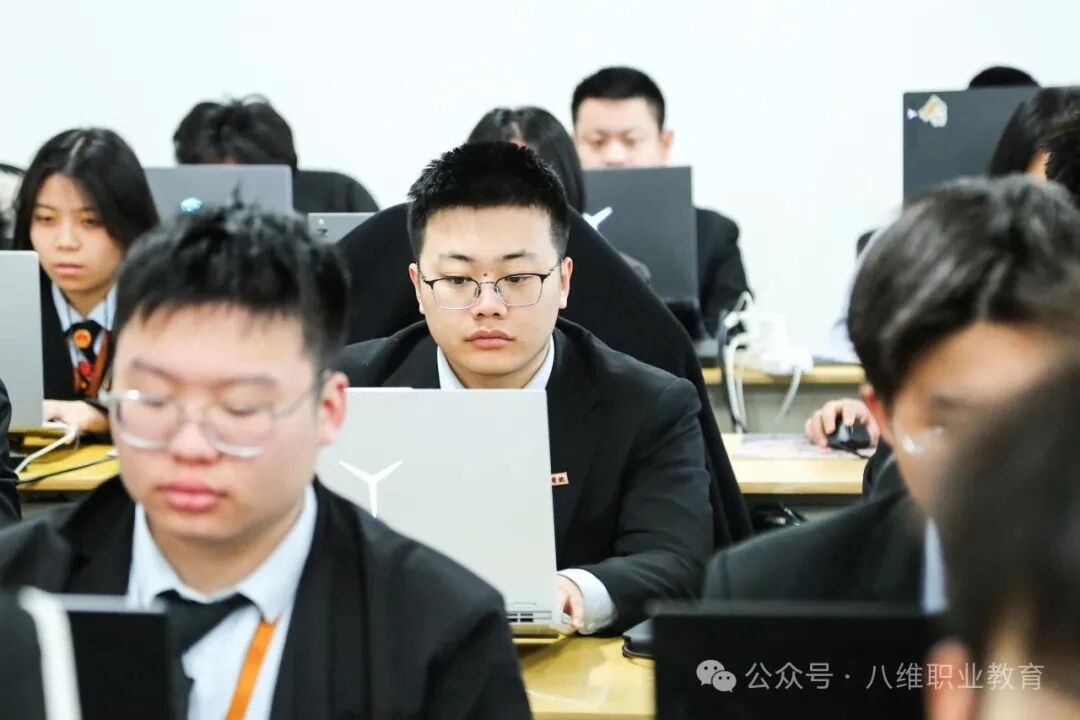 江苏省八维教育学校怎么样