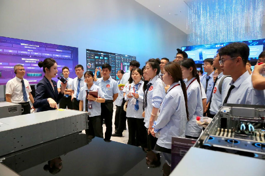 江苏宿迁八维学校解锁未来热门科技专业成就优质梦想的黄金起点