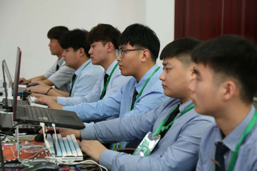 八维职业学校学子就业捷报重磅来袭