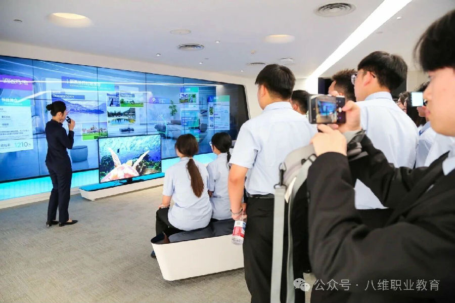 八维职业学校解锁人工智能时代之门铸就未来科技精英的黄金赛道