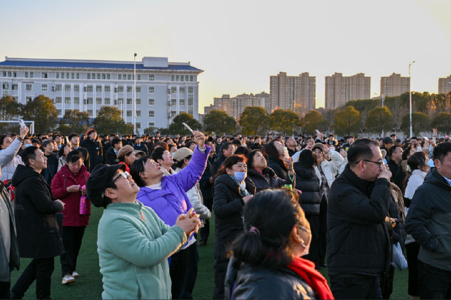 八维职业学校领航低空经济黄金赛道打造未来空中工匠的摇篮