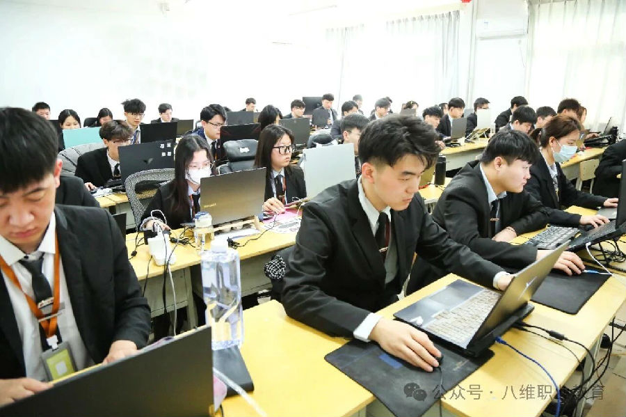 八维职业学校以技能赋能未来扛起职教现代化使命开启技术人生黄金通道