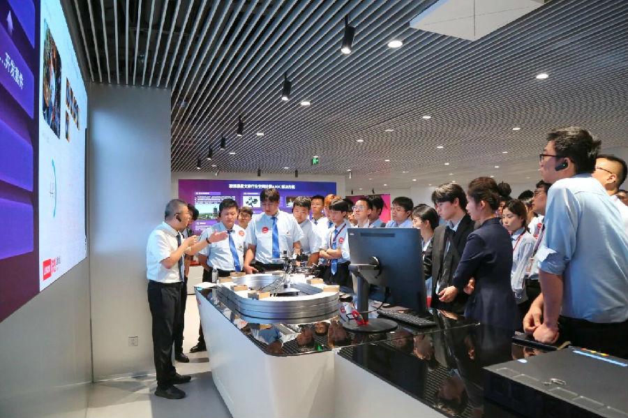 八维职业学校解锁技能人才的优质稳就业密码助力学子抢占未来十年新质生产力红利