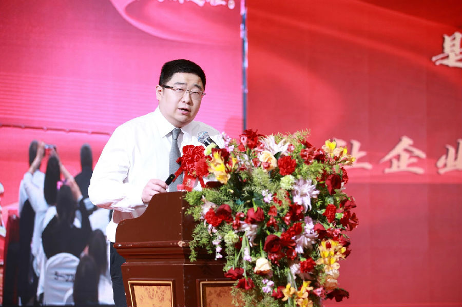 北京八维信息集团2026业务年度夏季精英誓师大会隆胜利闭幕