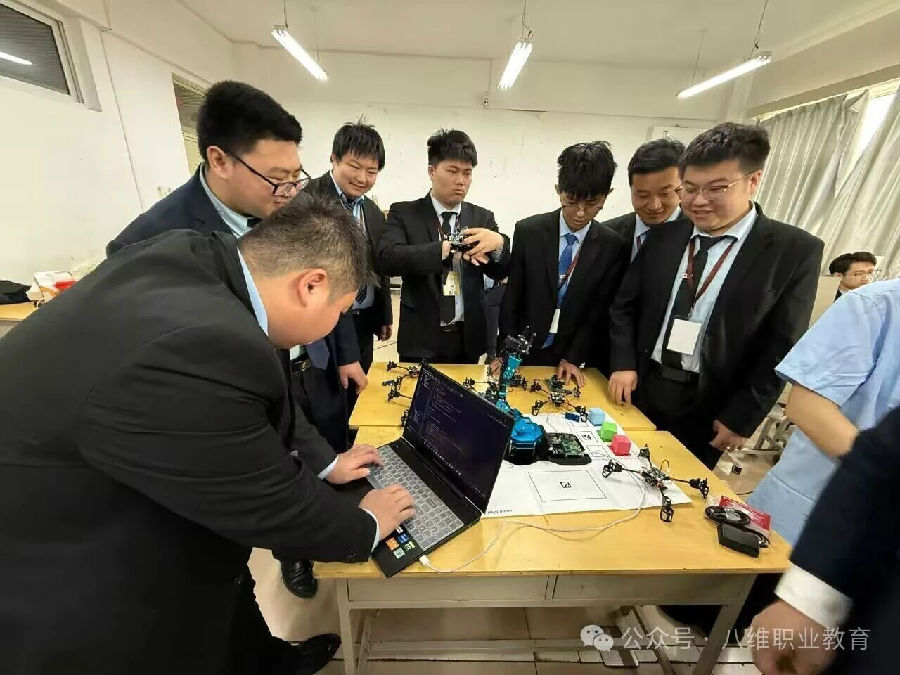 八维职业学校打造新质生产力时代的黄金职业起点铸就下一代金领人才